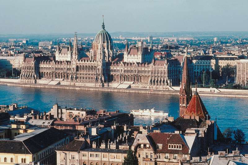 Венгрия больше не может оказывать помощь должникам в иностранной валюте